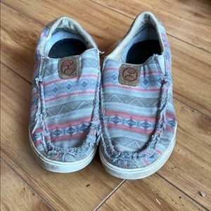 Hooey Slip-On Shoes - Gray and Pink